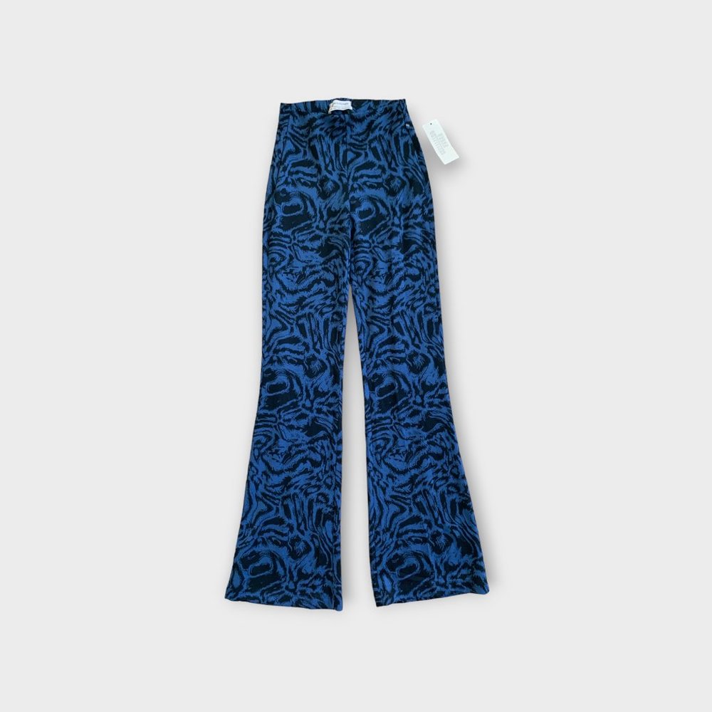 NEW Urban Outfitters Bryn Pull On Flare Pant